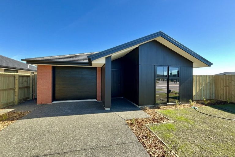 Photo of property in 106 Kennedys Bush Road, Halswell, Christchurch, 8025