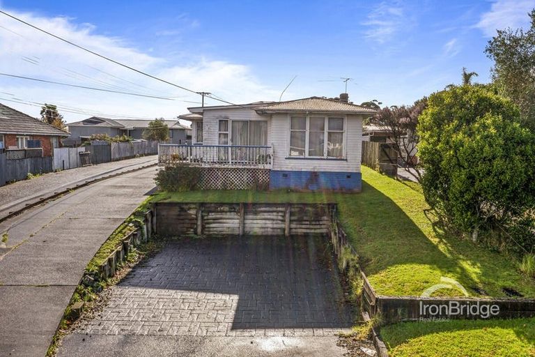 Photo of property in 1/41 Strid Road, Te Atatu South, Auckland, 0610