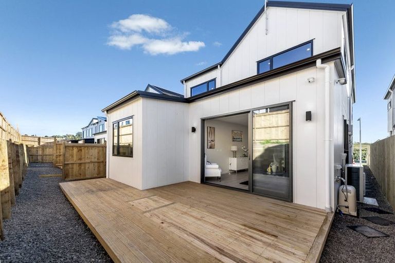 Photo of property in 28 Hearth Street, Flat Bush, 2019