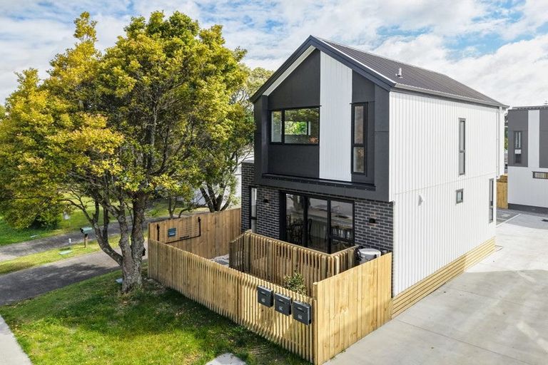 Photo of property in 66 Weldene Avenue, Glenfield, Auckland, 0629