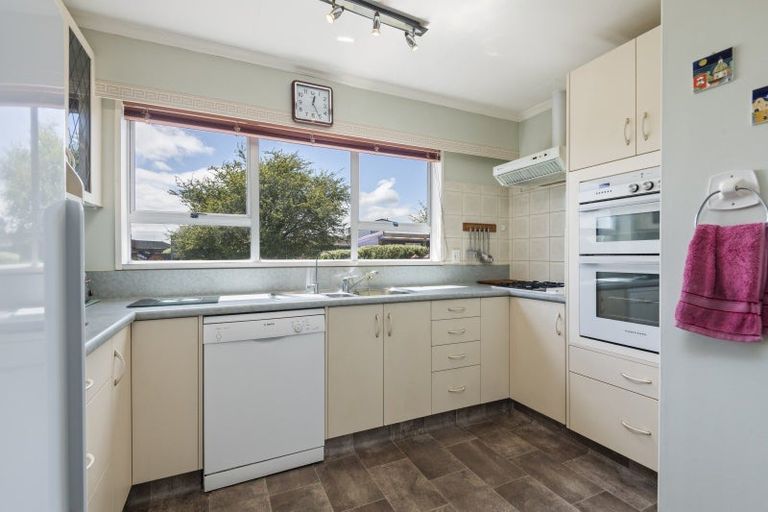 Photo of property in 3 Sheraton Grove, Highbury, Palmerston North, 4412