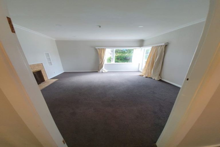 Photo of property in 12 Lytton Street, Wadestown, Wellington, 6012