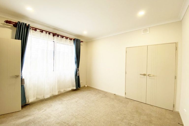Photo of property in 17 Cooladawson Drive, Flat Bush, Auckland, 2019