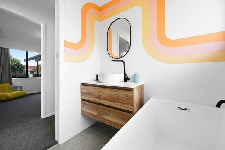 Photo of property in 11 Camden Place, Pukete, Hamilton, 3200