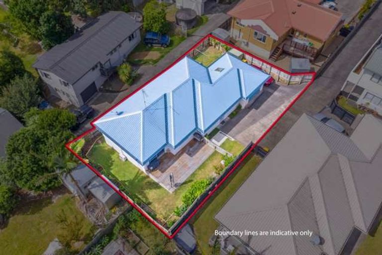 Photo of property in 2/840 Whangaparaoa Road, Manly, Whangaparaoa, 0930