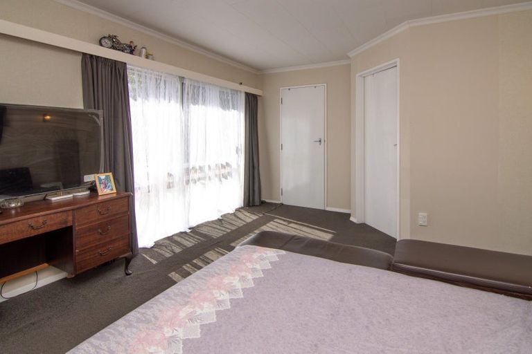 Photo of property in 186 Tremaine Avenue, Westbrook, Palmerston North, 4412