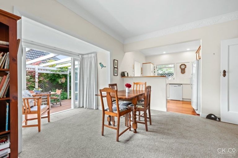Photo of property in 19 Hinau Street, Woburn, Lower Hutt, 5010