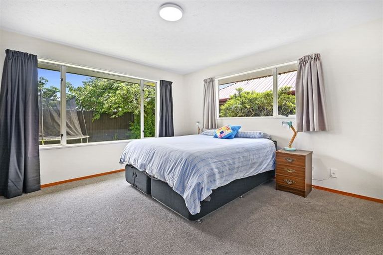 Photo of property in 6 Mull Place, Broomfield, Christchurch, 8042