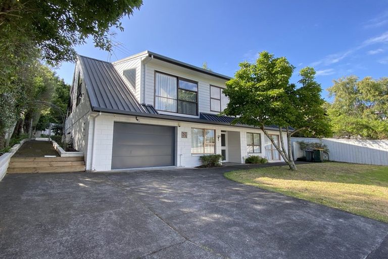 Photo of property in 36 Murvale Drive, Bucklands Beach, Auckland, 2014