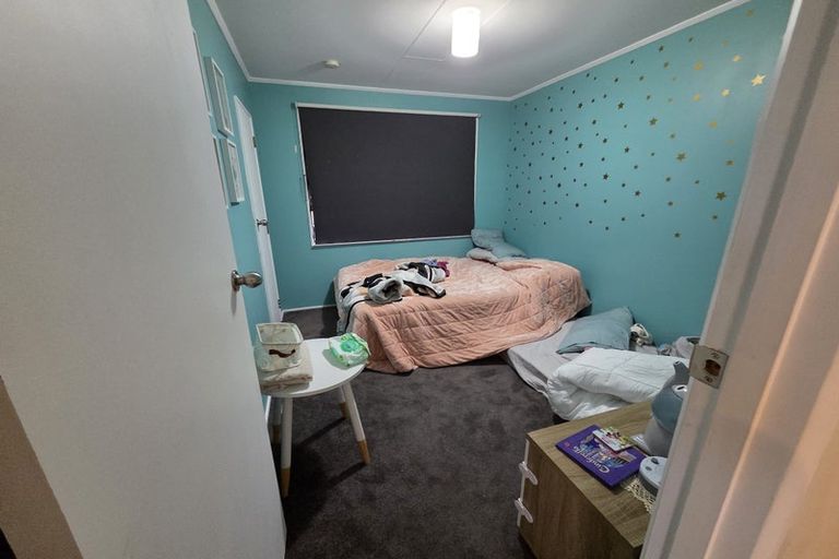 Photo of property in 13 Alton Grove, Masterton, 5810