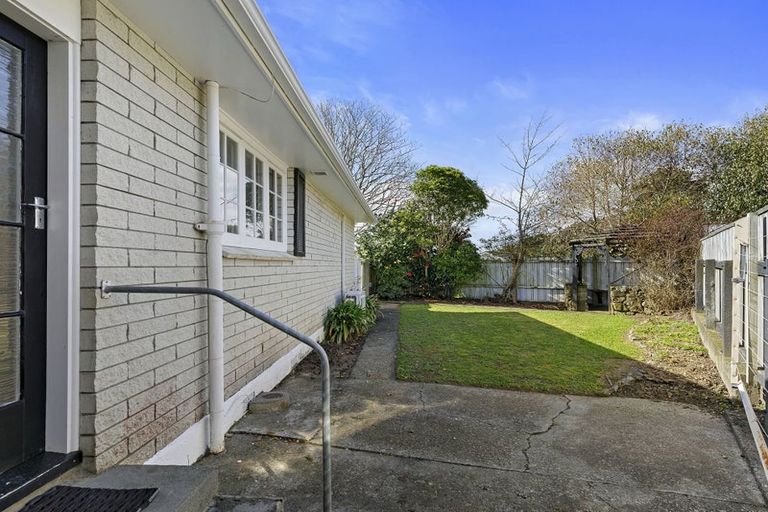 Photo of property in 27 Sunbrae Drive, Silverstream, Upper Hutt, 5019