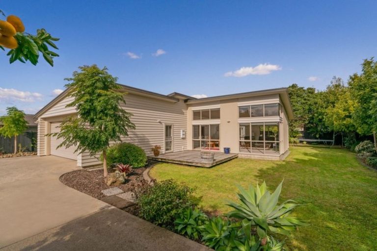 Photo of property in 14 Heritage Close, Whitianga, 3510