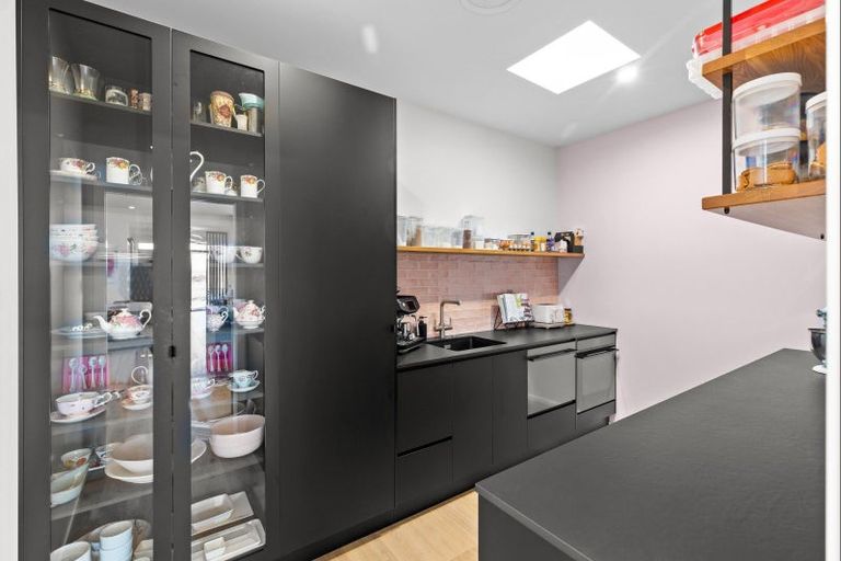 Photo of property in 7 Edenmore Terrace, Fitzherbert, Palmerston North, 4410