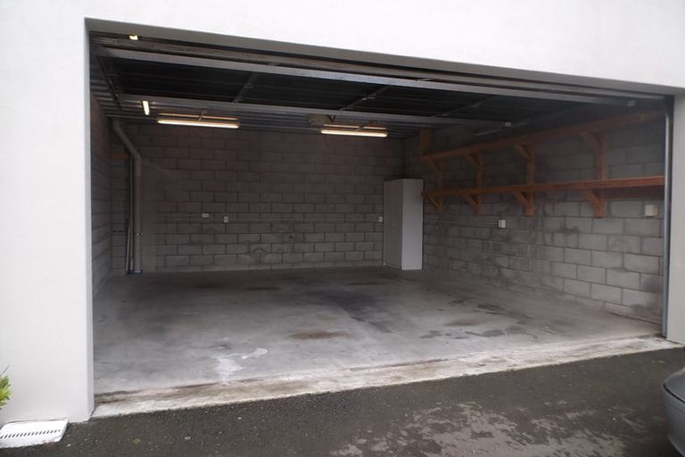 Photo of property in 153c Grant Road, Thorndon, Wellington, 6011