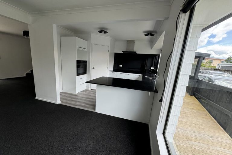 Photo of property in 21a Rimmington Drive, Hamilton Lake, Hamilton, 3204