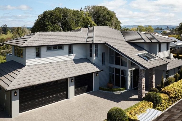 Photo of property in 28 Garvan Glen, Pyes Pa, Tauranga, 3112