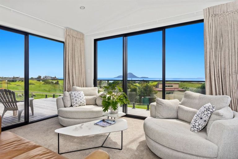 Photo of property in 16 Piripai Rise, Coastlands, Whakatane, 3120