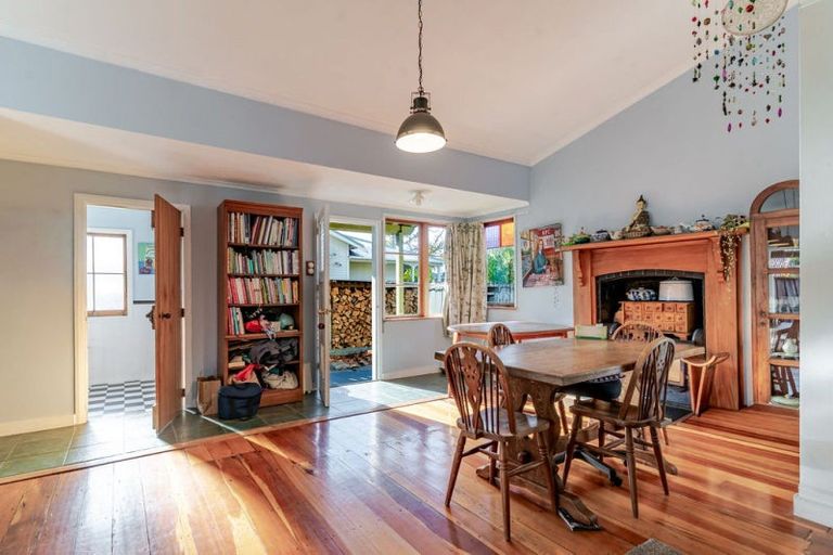 Photo of property in 62 Kent Street, Carterton, 5713