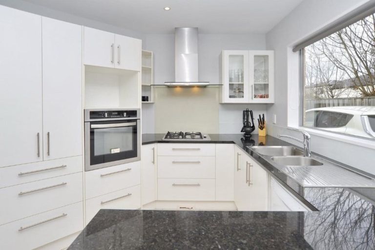 Photo of property in 94b Picton Avenue, Riccarton, Christchurch, 8011