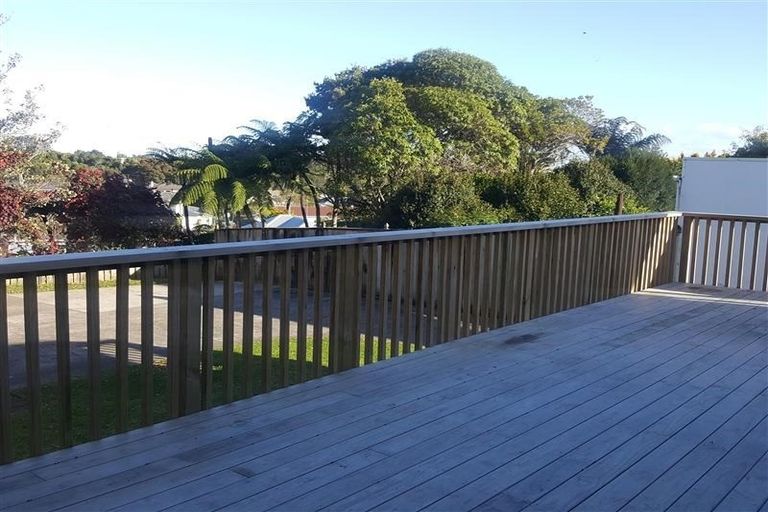 Photo of property in 9 Raniera Street, Glen Avon, New Plymouth, 4312