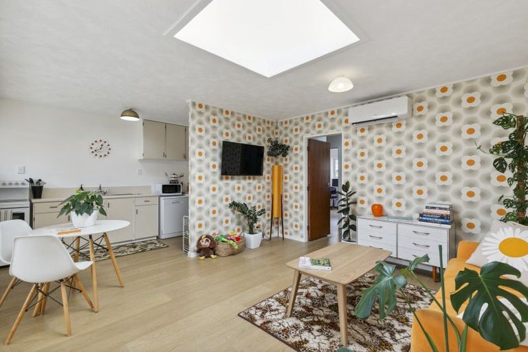 Photo of property in 10/171f Queens Drive, Lyall Bay, Wellington, 6022