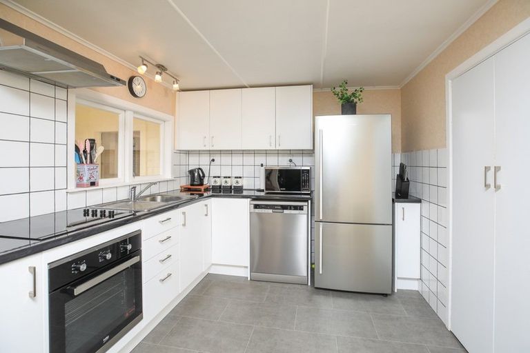 Photo of property in 48 Fitzroy Avenue, Fitzroy, Hamilton, 3206