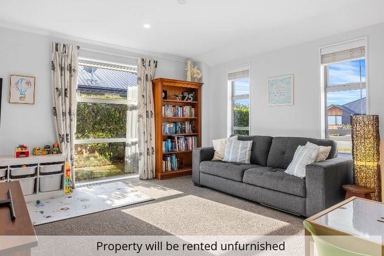 Photo of property in 8 Ellesmere Street, Marshland, Christchurch, 8083