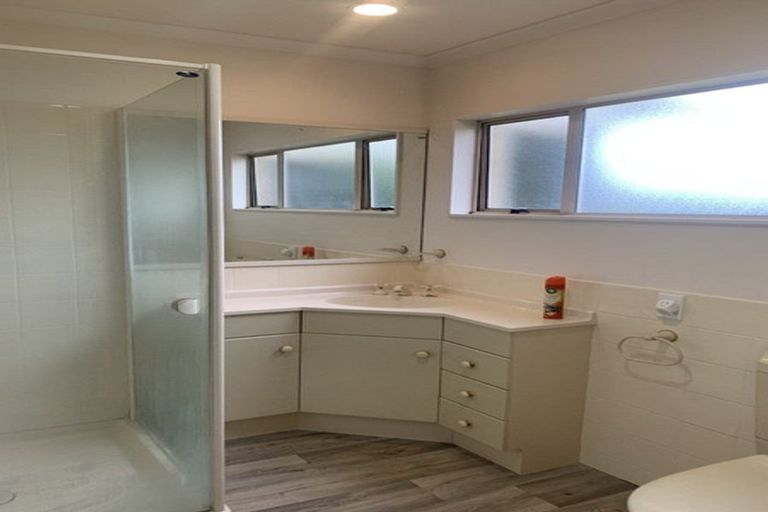 Photo of property in 40 Kingsgate Avenue, Havelock North, 4130