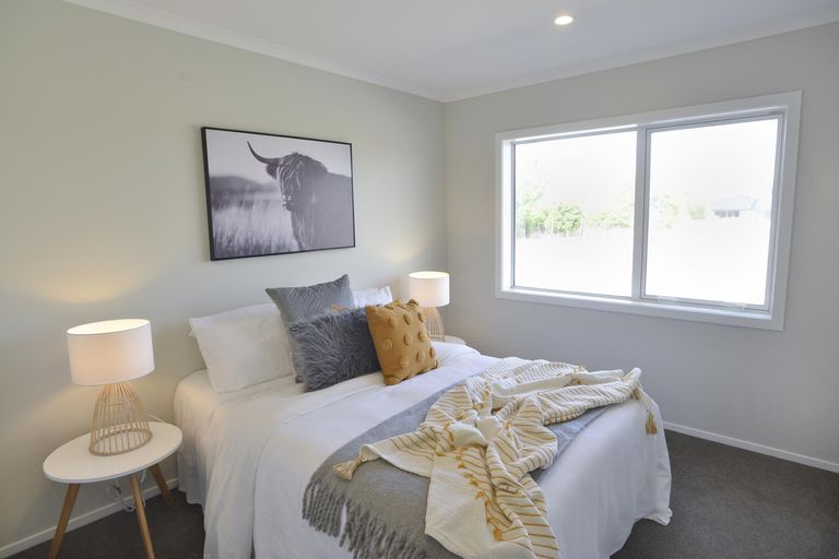Photo of property in 60 Feist Street, Carterton, 5713