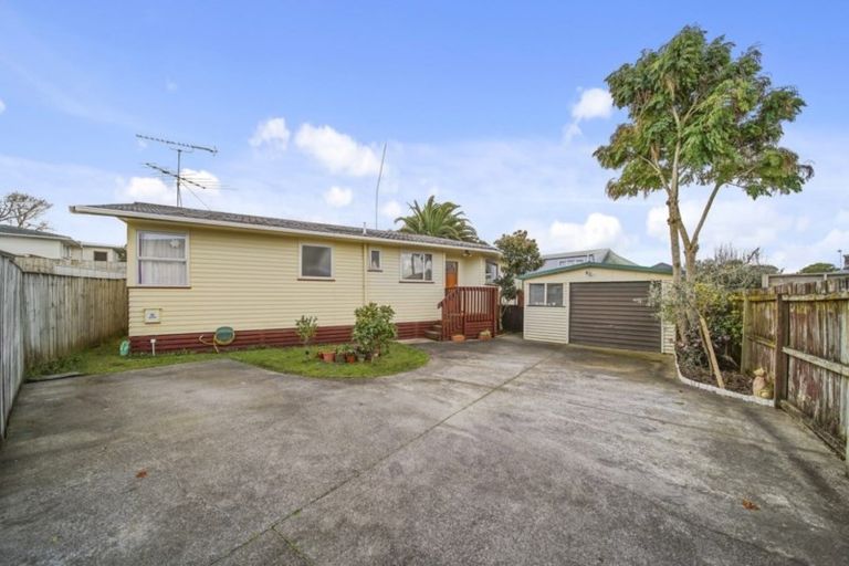 Photo of property in 54a Walworth Avenue, Pakuranga Heights, Auckland, 2010