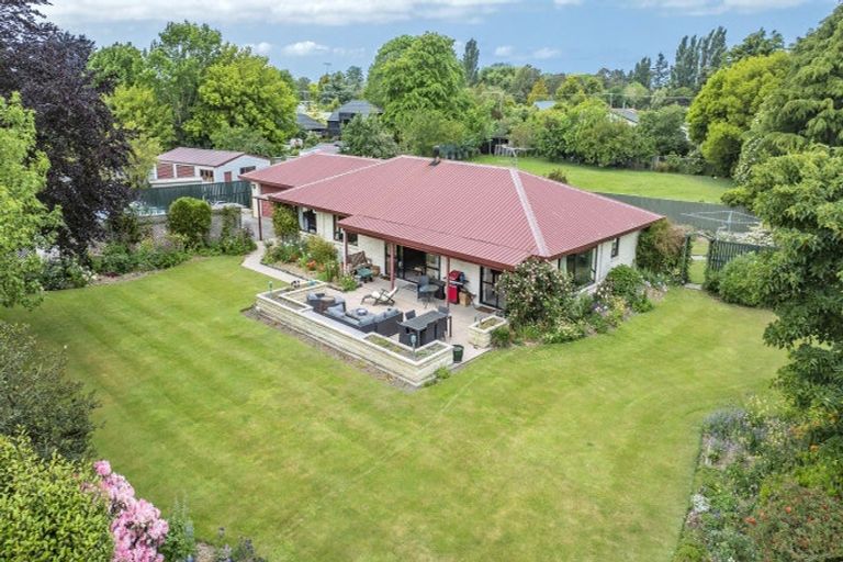 Photo of property in 8 Bridge Street, Southbridge, 7602