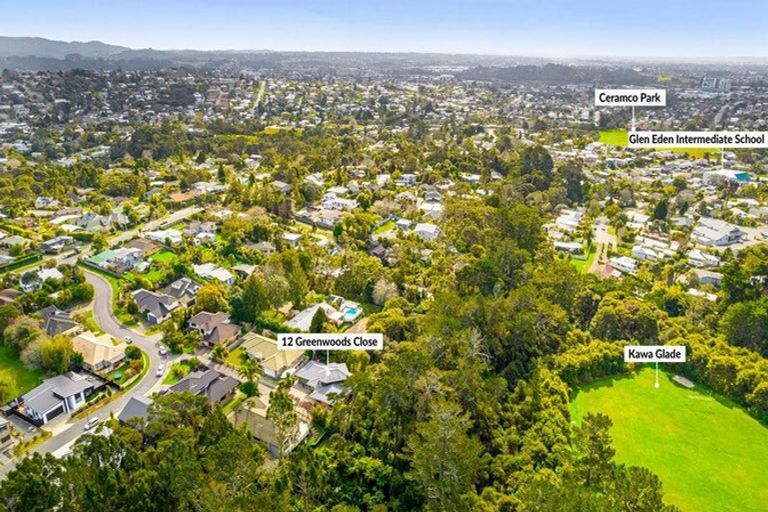 Photo of property in 12 Greenwoods Close, Titirangi, Auckland, 0604