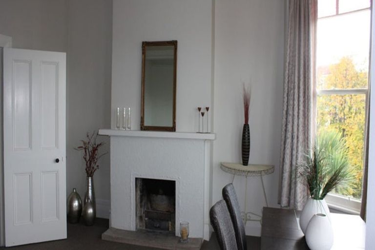 Photo of property in 5 Elm Row, Dunedin Central, Dunedin, 9016
