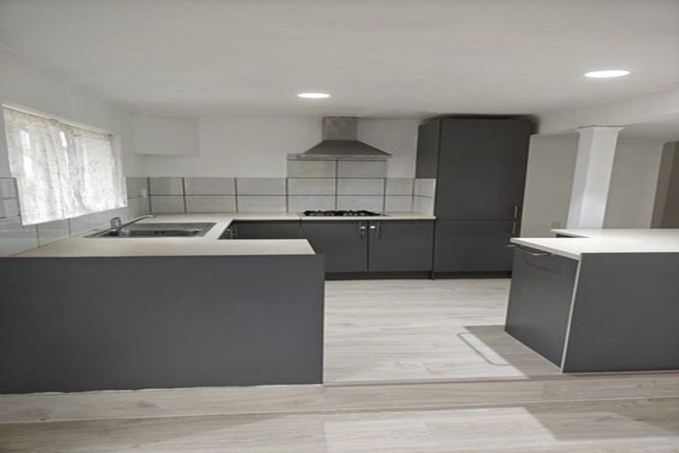 Photo of property in 250 Don Buck Road, Massey, Auckland, 0614