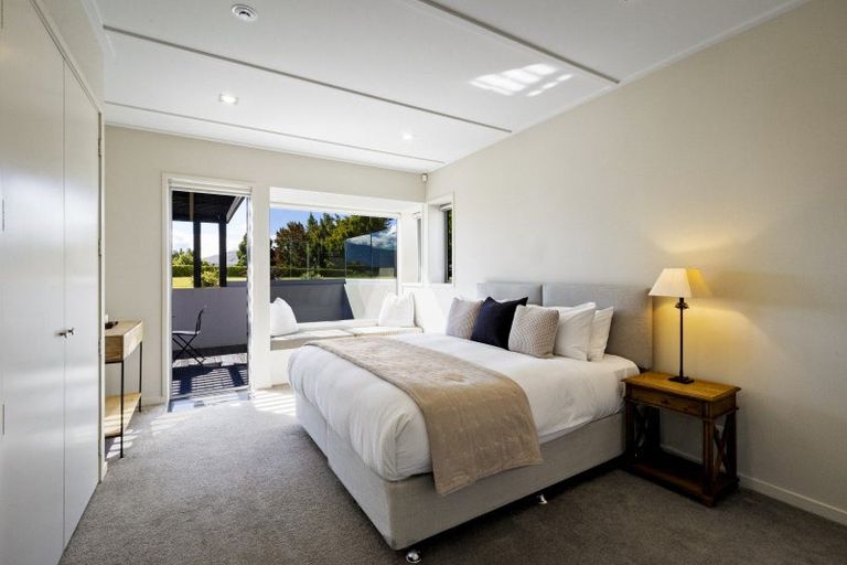 Photo of property in 11 Carlin Creek Drive, Drift Bay, Queenstown, 9371