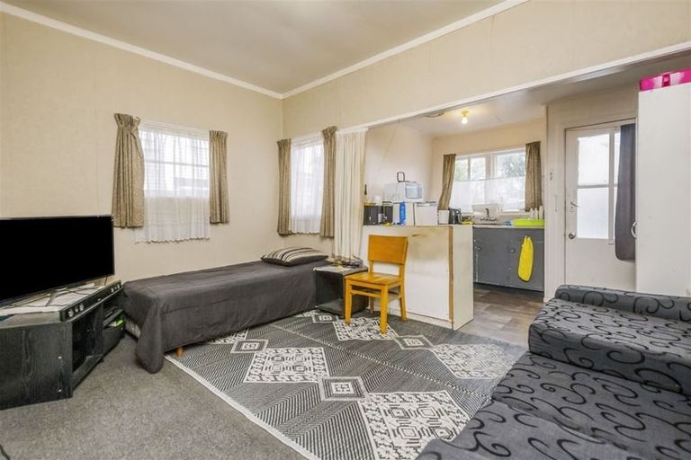 Photo of property in 116 Kolmar Road, Papatoetoe, Auckland, 2025