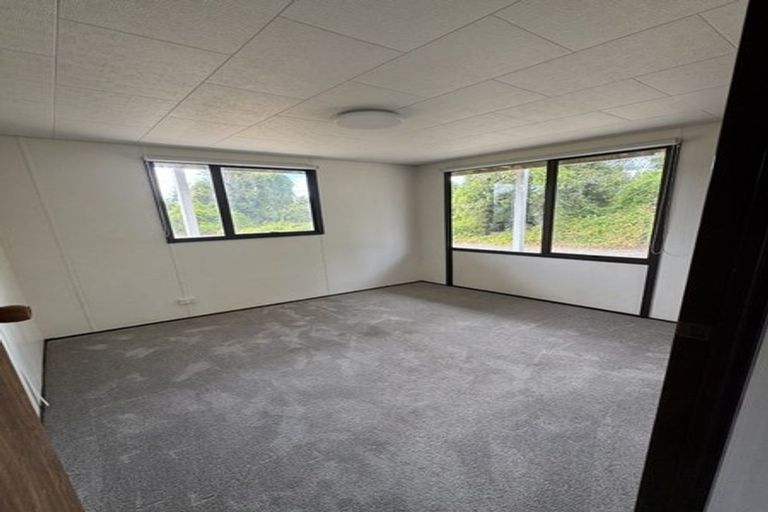 Photo of property in 300 State Highway 16, Kumeu, 0892