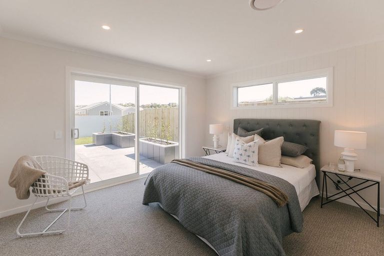 Photo of property in 2 Gratitude Way, Kelvin Grove, Palmerston North, 4414