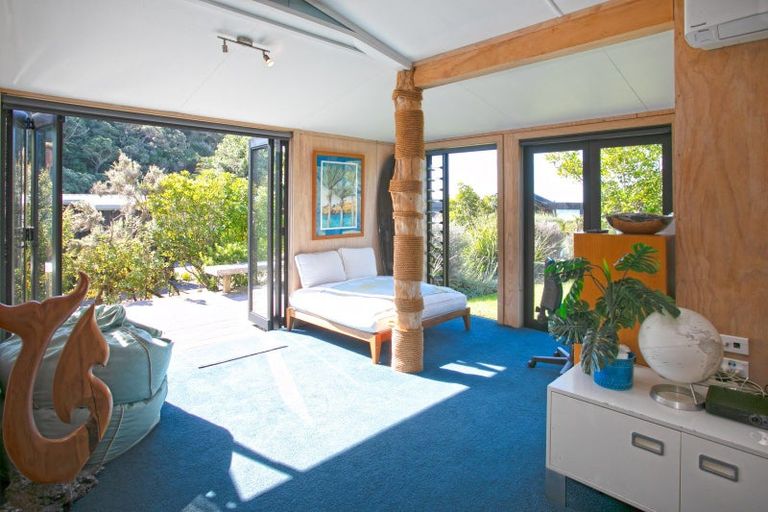 Photo of property in 7 Pye Place, Hot Water Beach, Whitianga, 3591