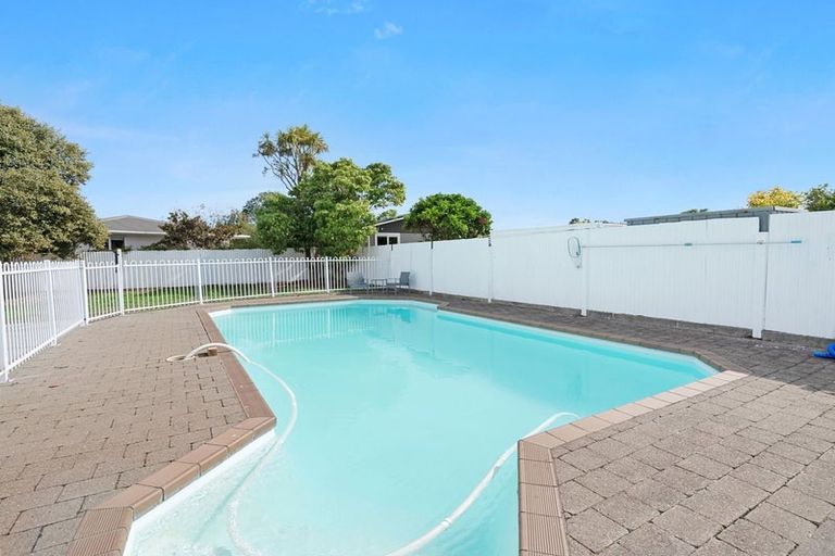 Photo of property in 3 Dennis Grove, Paraparaumu Beach, Paraparaumu, 5032