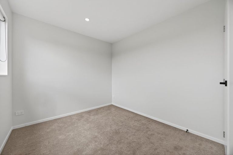 Photo of property in 27 Arahopu Place, Papakura, 2110