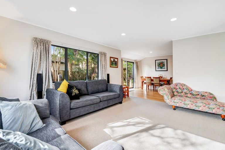 Photo of property in 23 Jelas Road, Red Beach, 0932