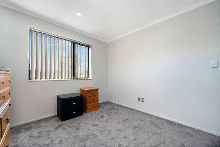 Photo of property in 36 Christmas Road, Manurewa, Auckland, 2102