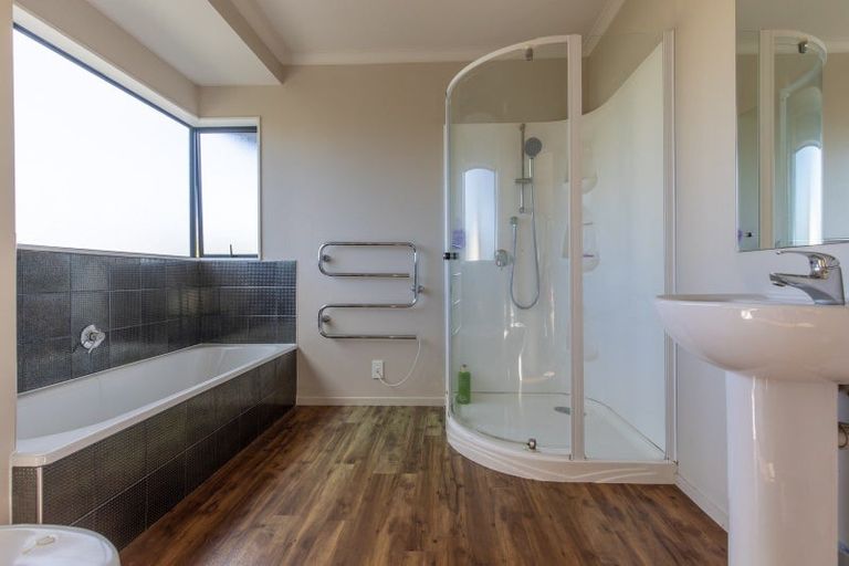 Photo of property in 3 Abbot Avenue, Waipawa, 4210