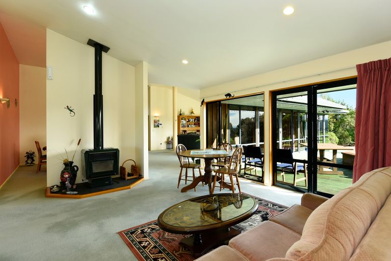Photo of property in 143 Eighty Eight Valley Road, Wakefield, 7095
