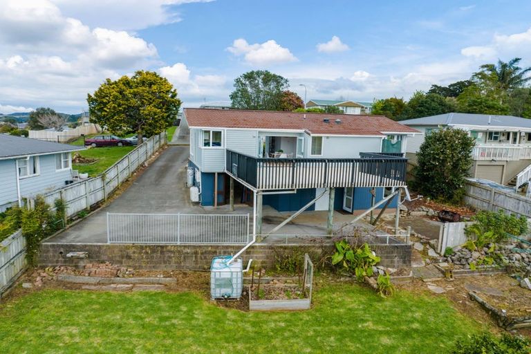 Photo of property in 57 Ogle Crescent, Te Kamo, Whangarei, 0112