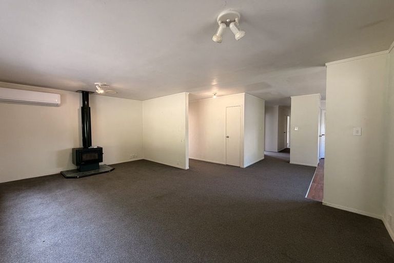 Photo of property in 2/35 Palliser Lane, Browns Bay, Auckland, 0630