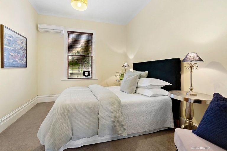 Photo of property in 38 Todman Street, Brooklyn, Wellington, 6021