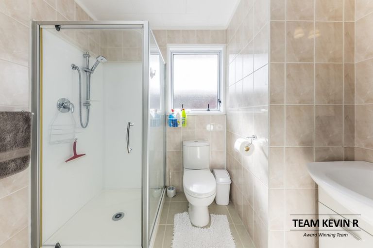 Photo of property in 34 Marvon Downs Avenue, Pakuranga Heights, Auckland, 2010