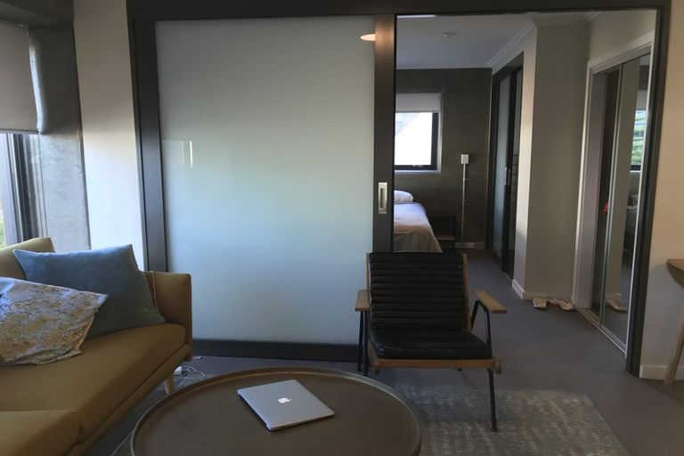 Photo of property in Frame Apartments, 303/111u Molesworth Street, Thorndon, Wellington, 6011
